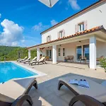 Awesome In With Wifi Labin (Istria)