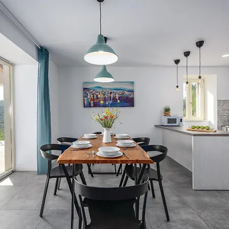 Ferienhaus Lovely In With Outdoor Swimming Pool Labin (Istria)
